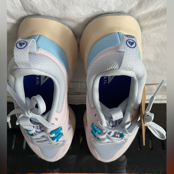 NWT Nike Sz-7 Women's Juniper Trail Gorgeous Stylish Walking Athletic Sneakers🤍🩷 - Picture 6 of 16